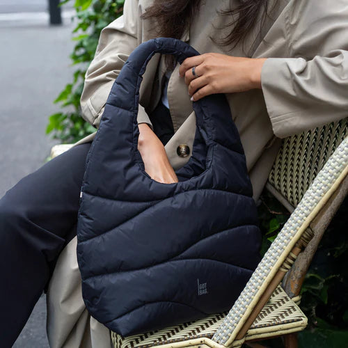 Wavy Puffer Shoulder Bag (Monochrome)