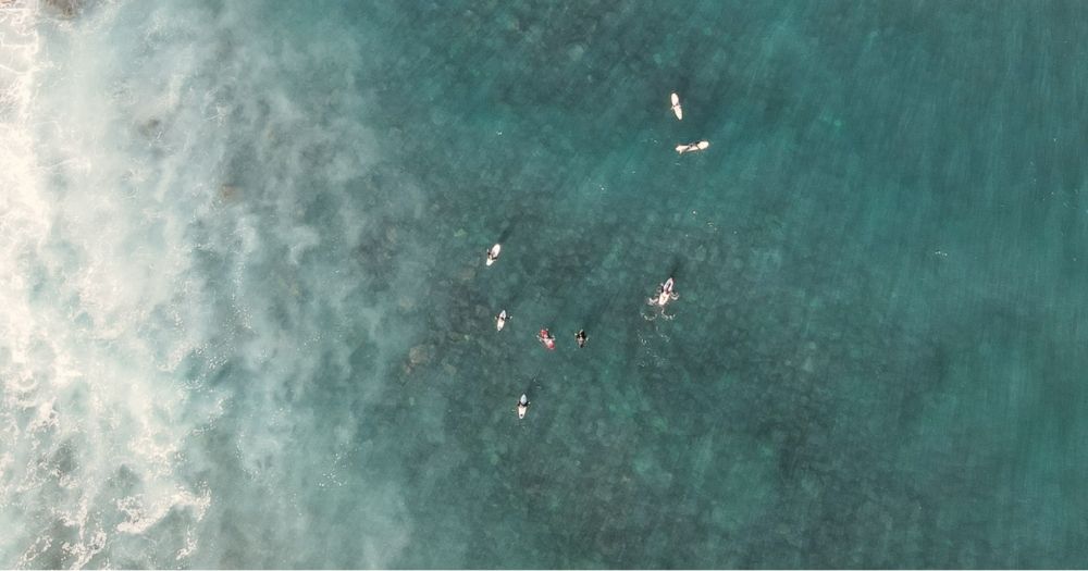 Surfer im Wasser