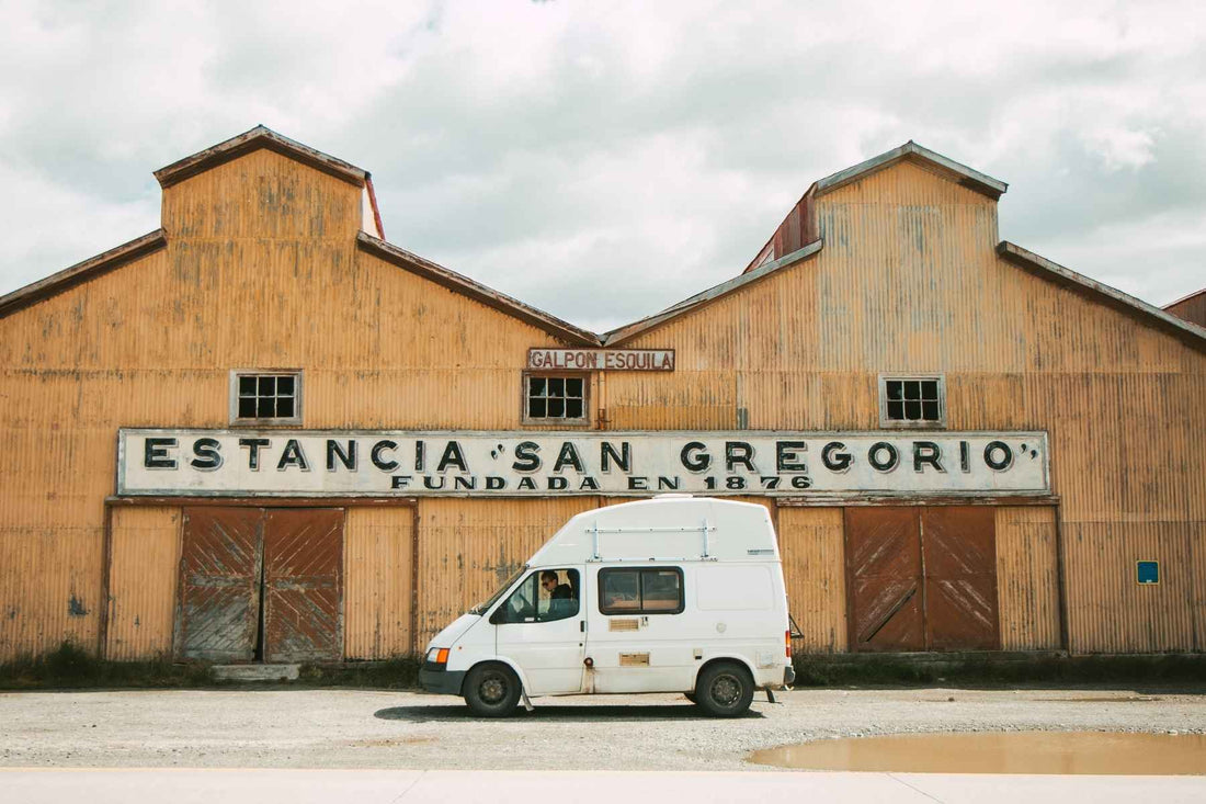 Tiny Haus auf Rädern im umgebauten Ford Transit