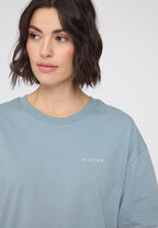 Maren ist 1,75 und trägt Größe S