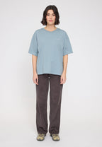 Maren ist 1,75 und trägt Größe S