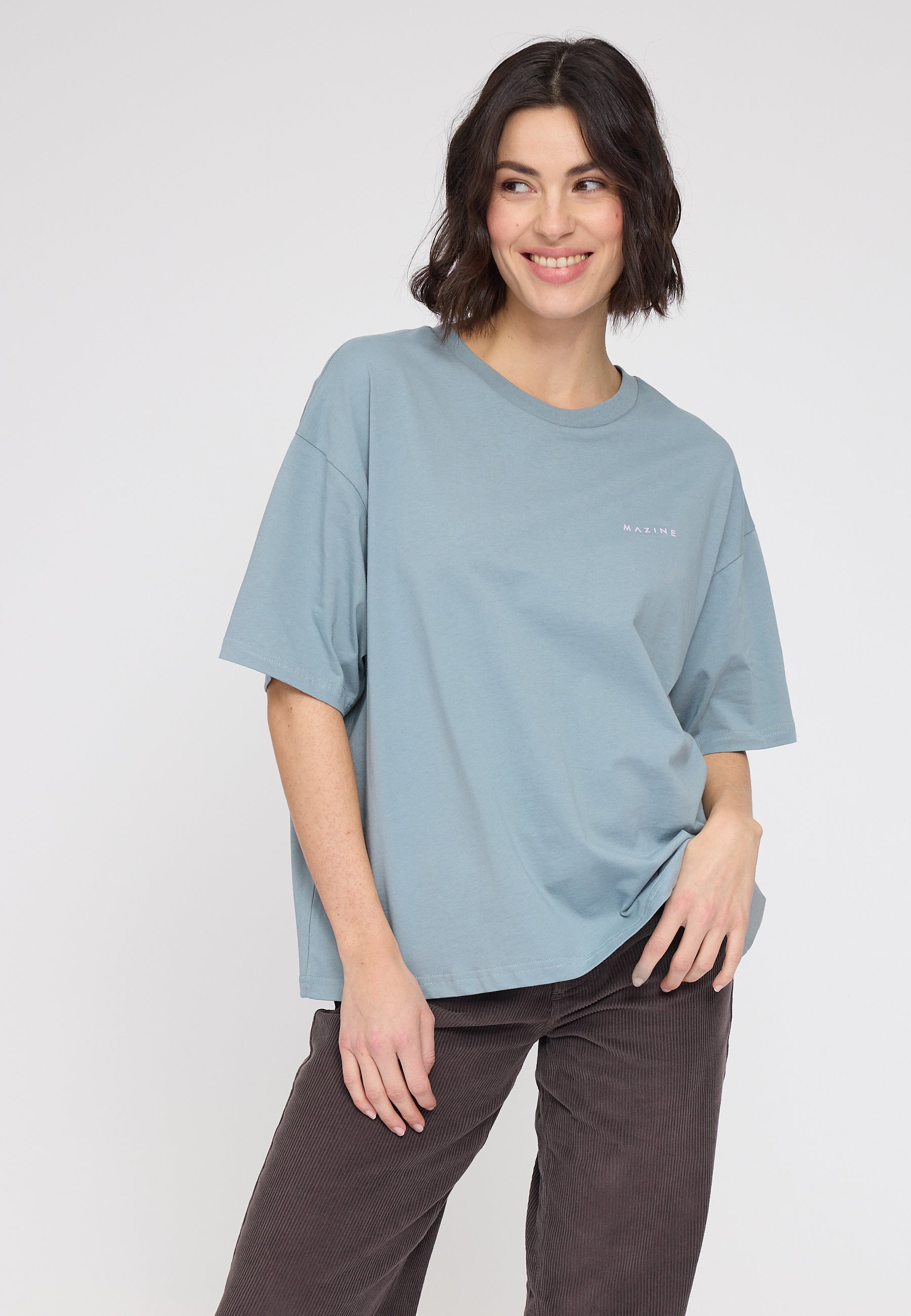 Maren ist 1,75 und trägt Größe S