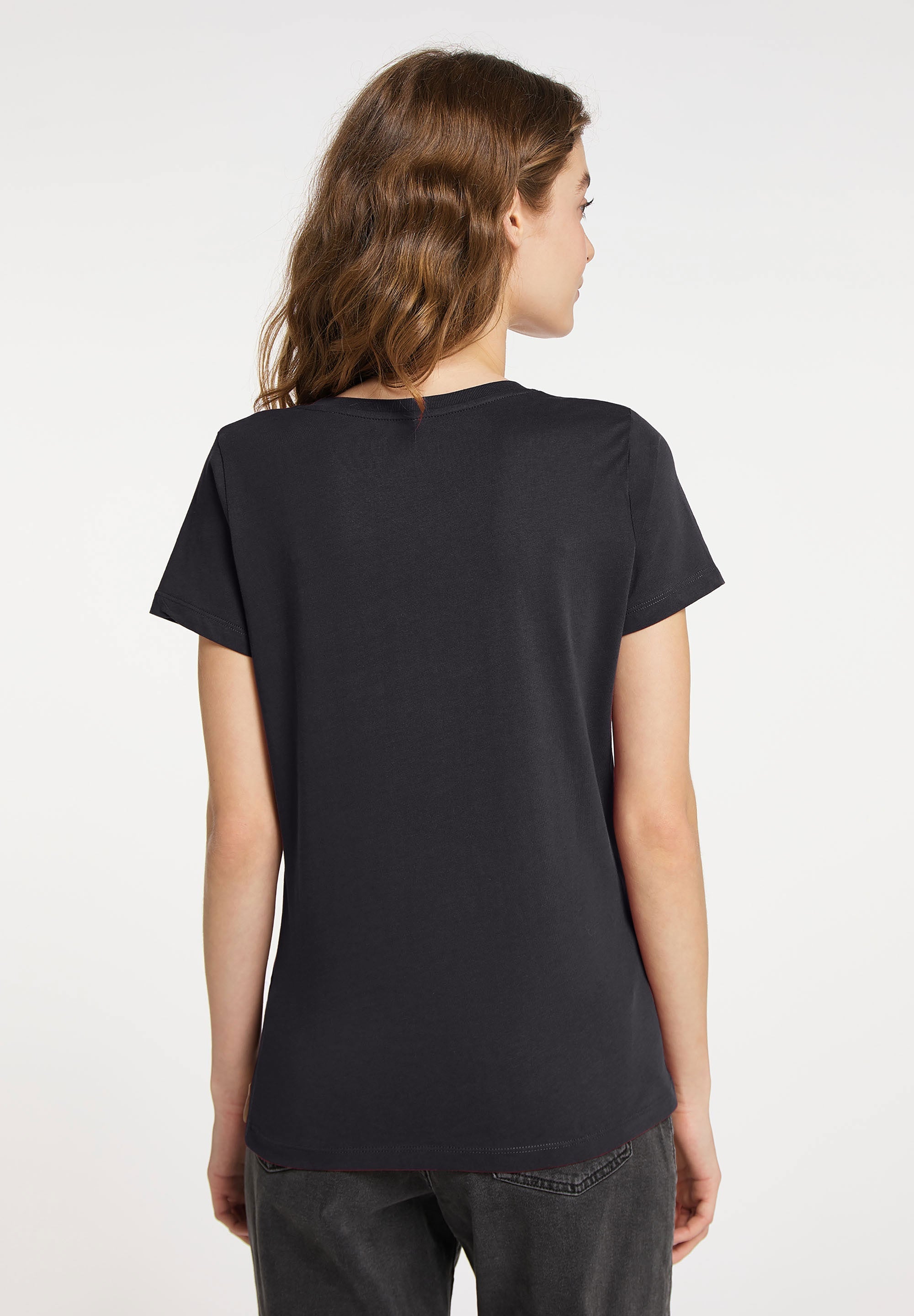 SOMWR PRIMARY T-Shirt BLK000