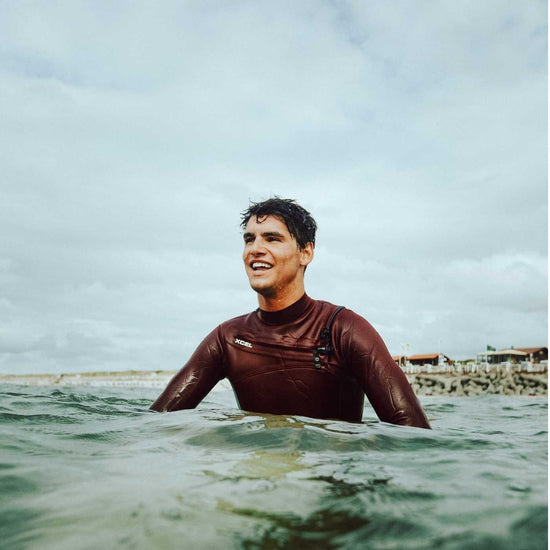 Max-Schulz-ist-Sylt-Surfer-und-Saltwater-Ambassador